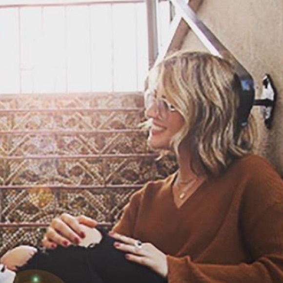 Meet your Posher, Lo - Picture 1 of 1